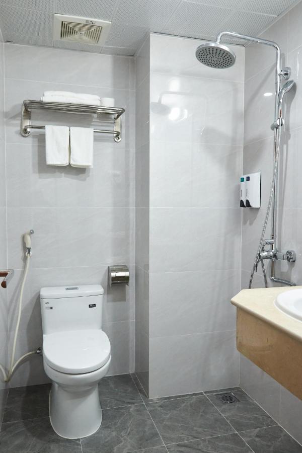 הלונג Van Nam Hotel מראה חיצוני תמונה