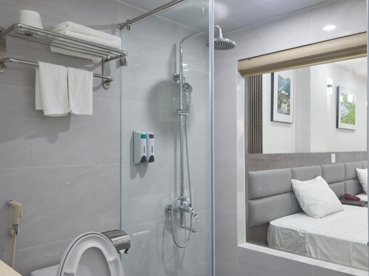 הלונג Van Nam Hotel מראה חיצוני תמונה