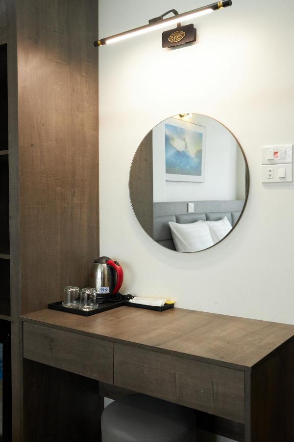 הלונג Van Nam Hotel מראה חיצוני תמונה