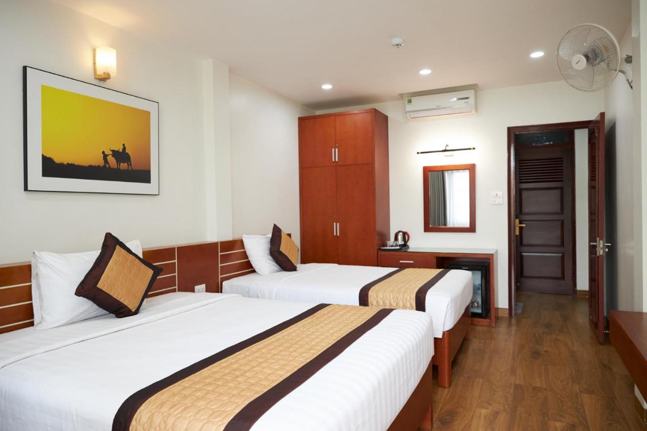 הלונג Van Nam Hotel מראה חיצוני תמונה