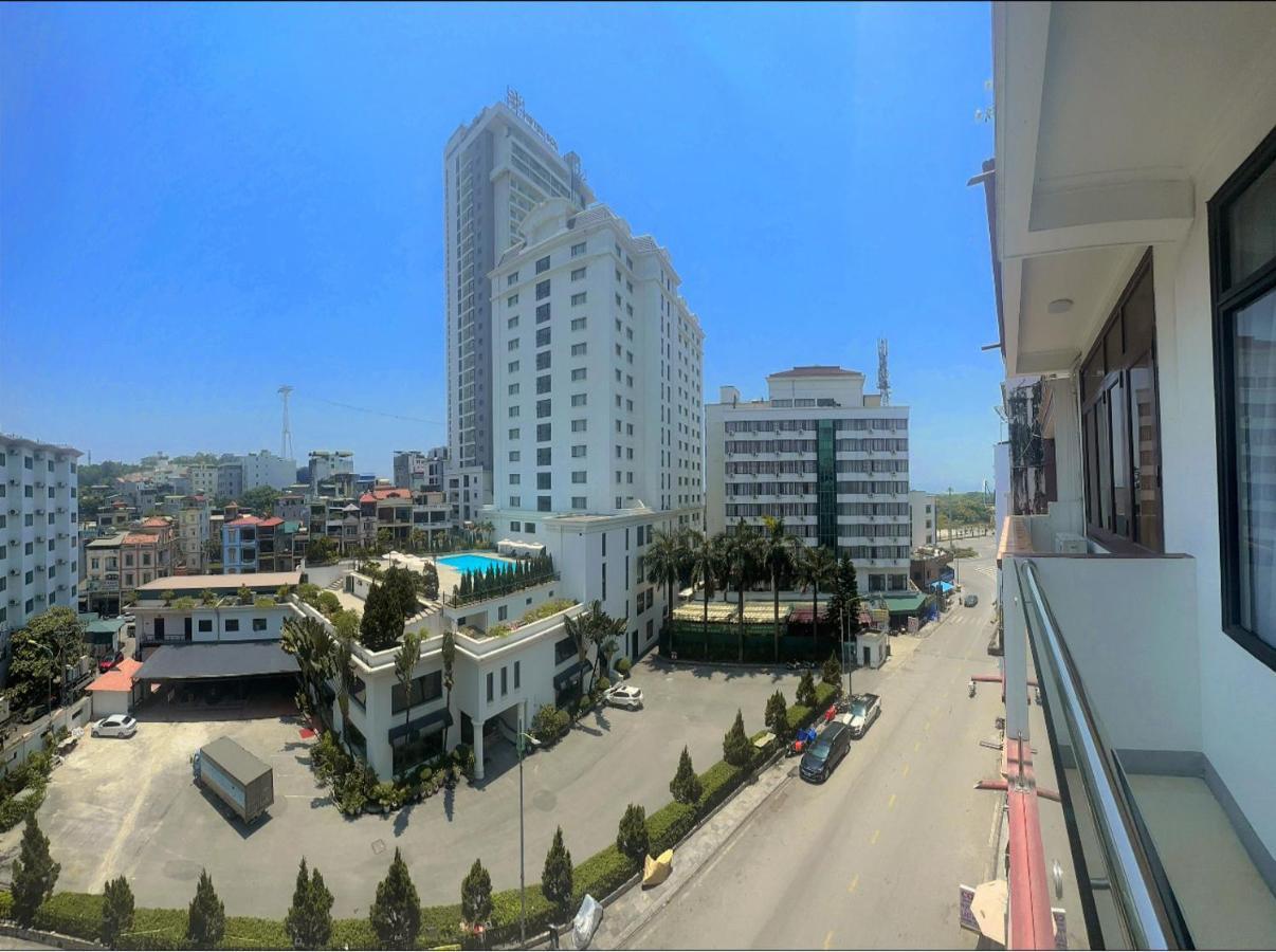 הלונג Van Nam Hotel מראה חיצוני תמונה