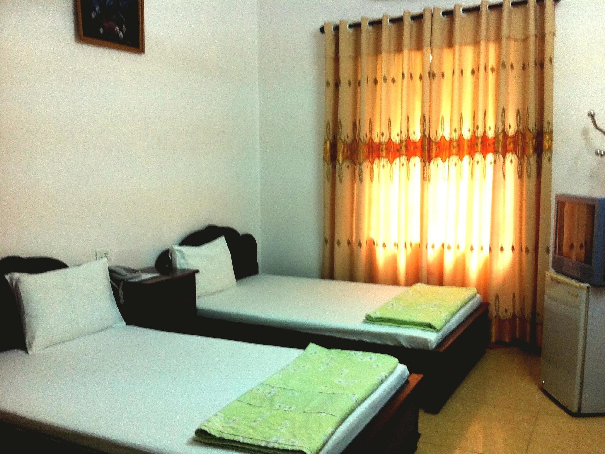 הלונג Van Nam Hotel מראה חיצוני תמונה